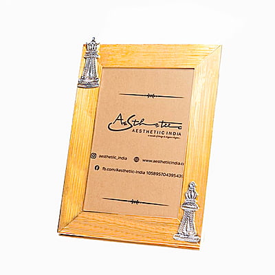 The Monarchy of Chaturanga - Silver Filigree Work Photo Frame