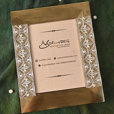 Exquisite filigree photo frame