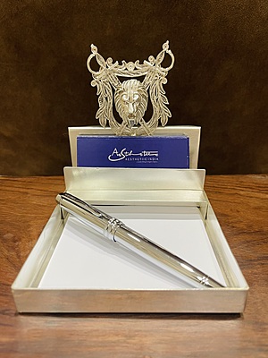 Silver Lion Office Tabletop. Silver Lion Office Tabletop.