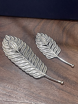 Mayur Pankh Tilak Stick Mayur Pankh Tilak Stick